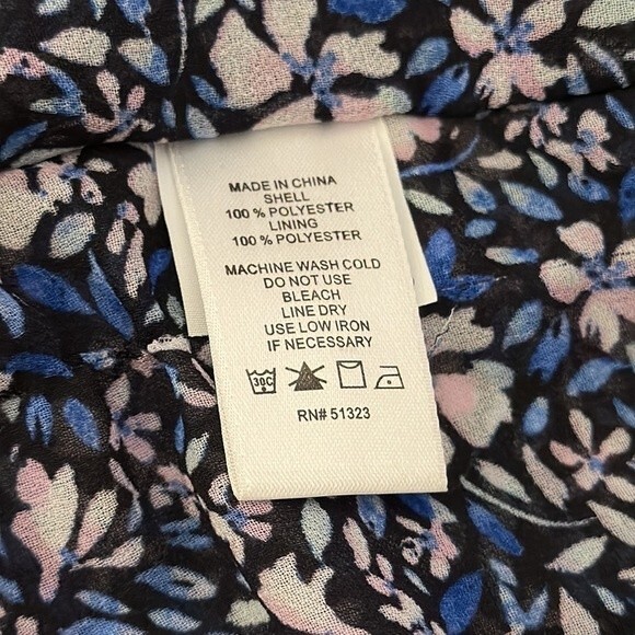 Nordstrom's brand 1.State Chateau Floral Cold-Shoulder Ruffle Sleeves Blouse 3X - Picture 10 of 12